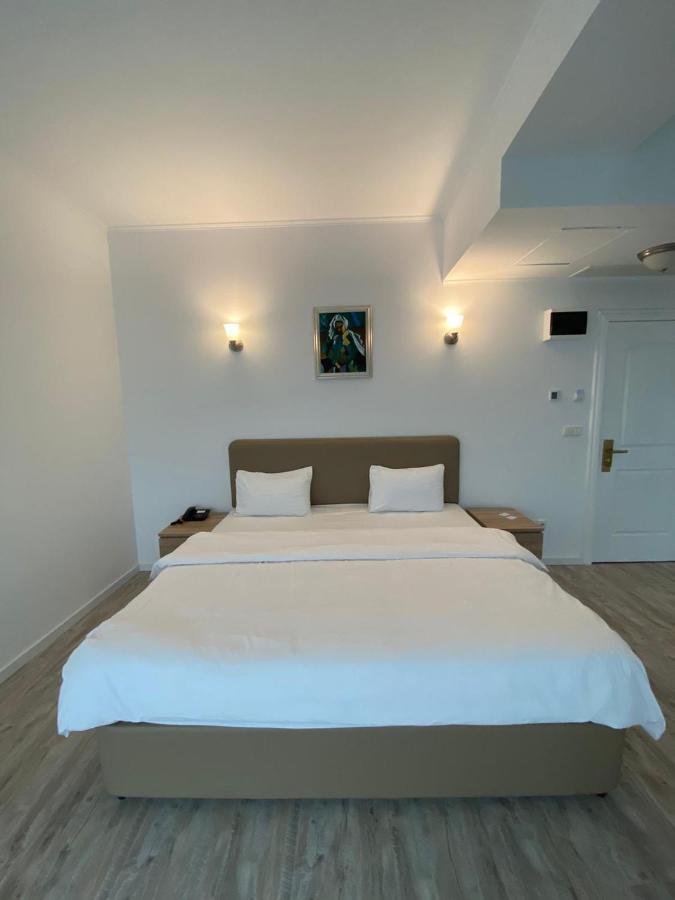 Hotel Zimbru Snagov Tincabesti Extérieur photo